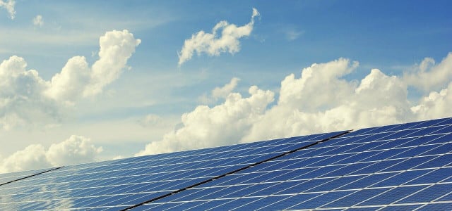 advantages and disadvantages of solar energy