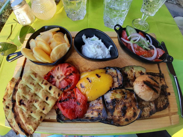 last-but-not-least-eggplant-fits-perfectly-in-thi-cc0-pixabay-xxsbiene-220529_download Last but not least, eggplant fits perfectly in this vegan shawarma dish as a mediterranean staple vegetable.
